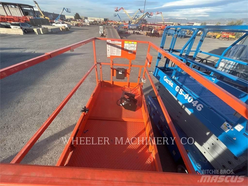 JLG ES2646 Platforme foarfeca