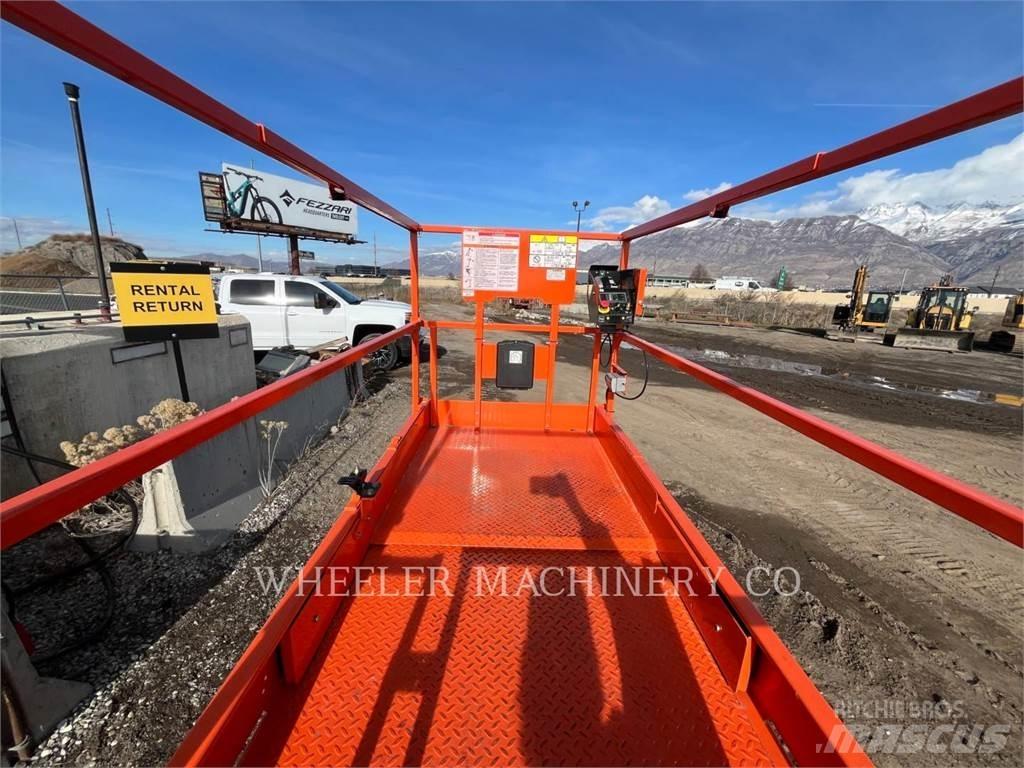JLG ES2646 Platforme foarfeca