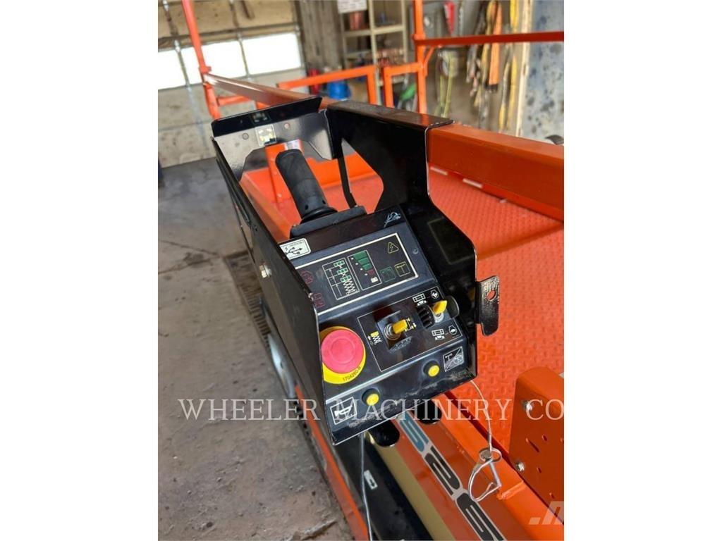 JLG ES2646 Platforme foarfeca
