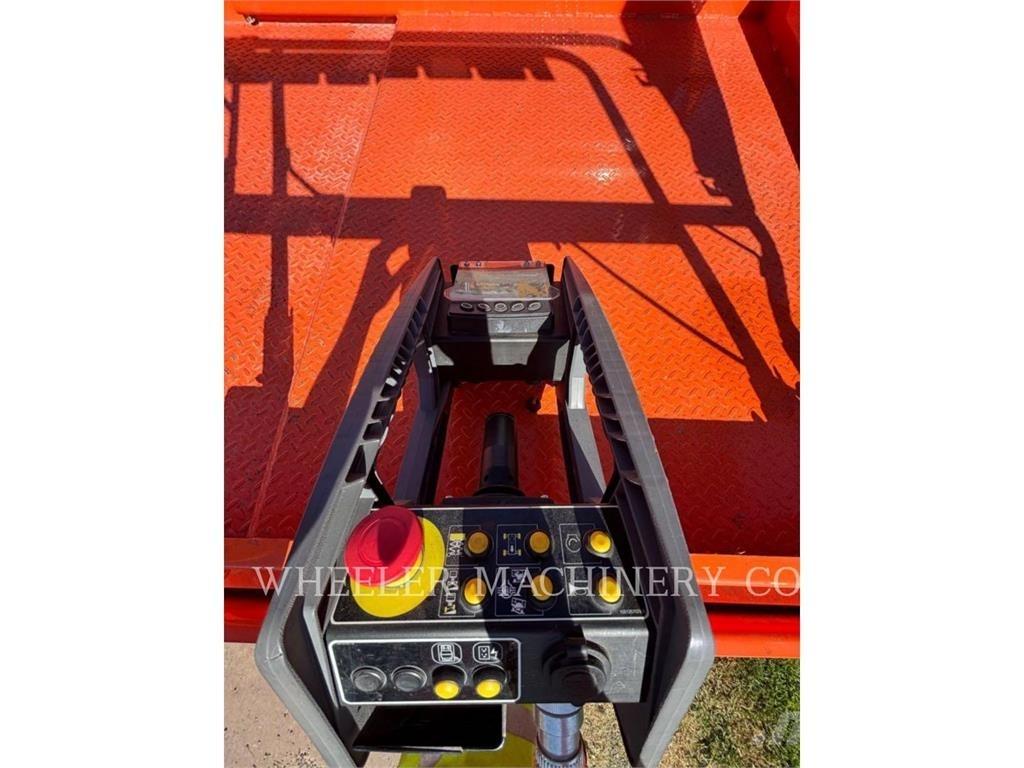 JLG RT3369 Platforme foarfeca