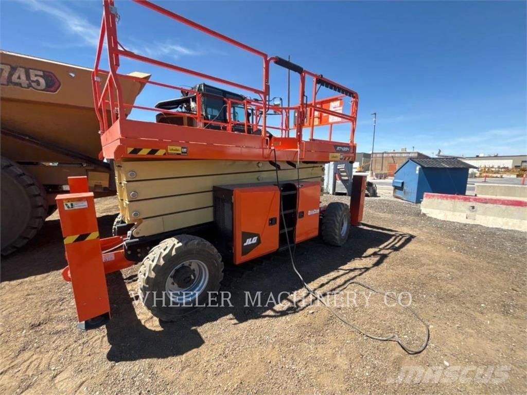 JLG RT4394 Platforme foarfeca