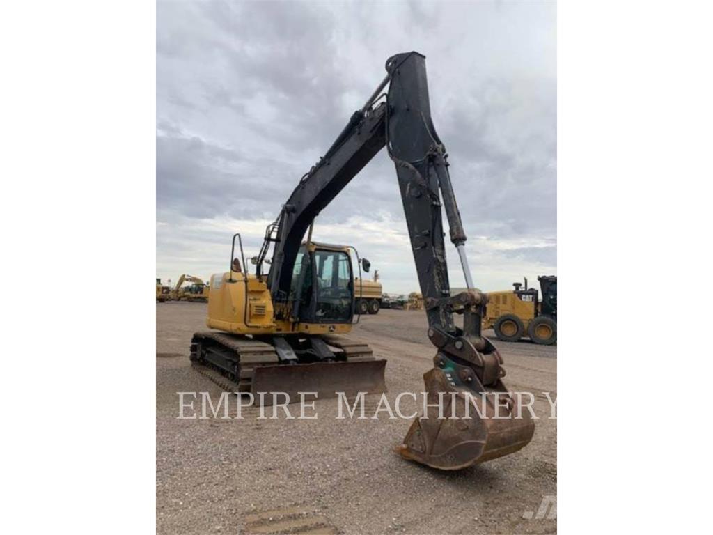 John Deere 135G Excavatoare pe șenile
