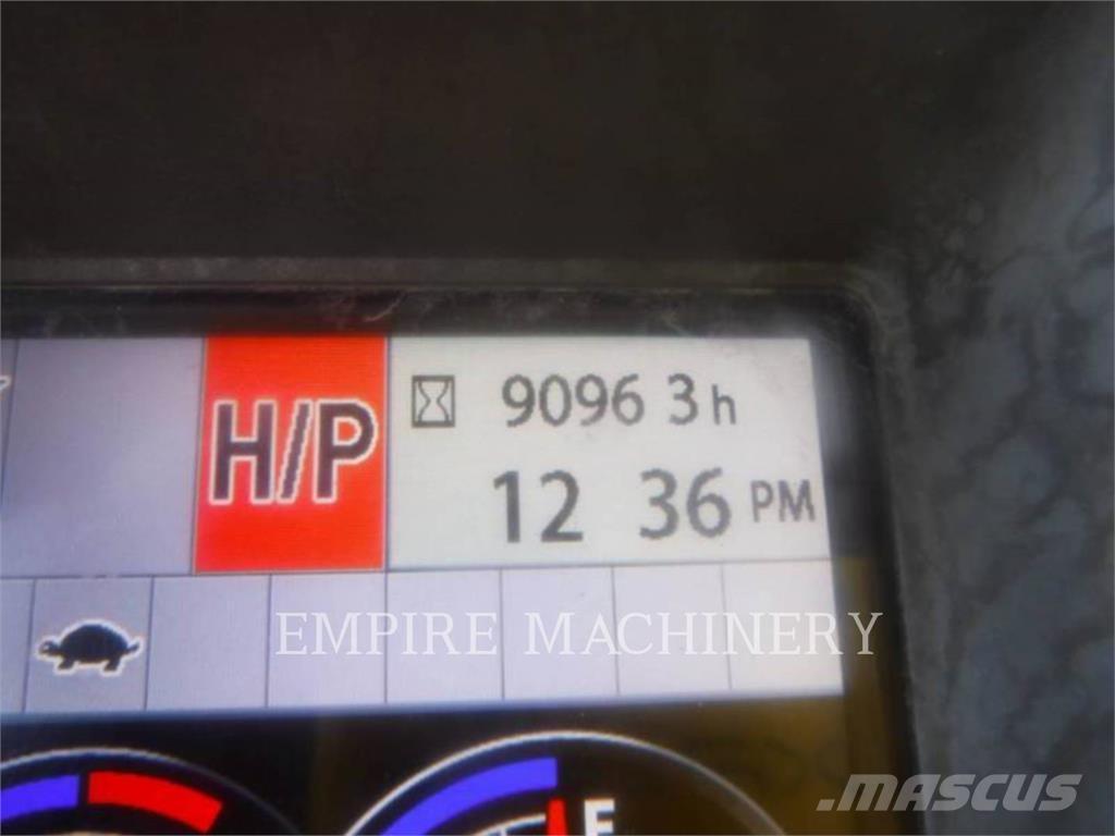 John Deere 135G Excavatoare pe șenile
