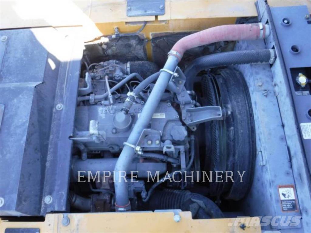 John Deere 190G Excavatoare pe șenile
