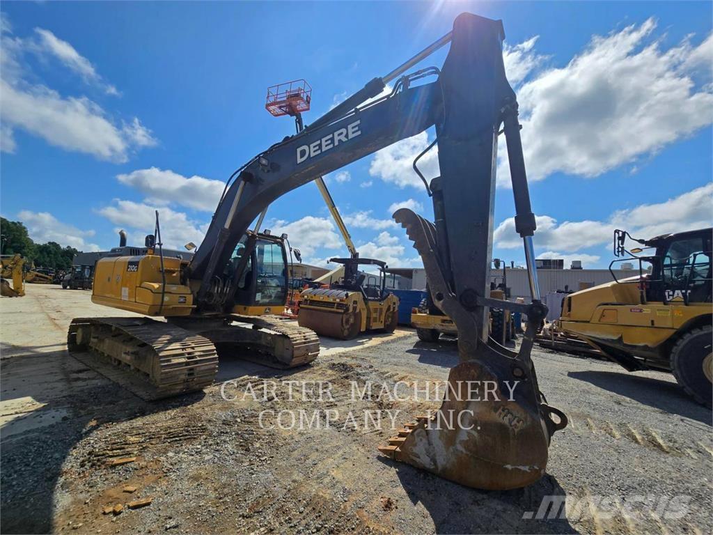 John Deere 210G Excavatoare pe șenile
