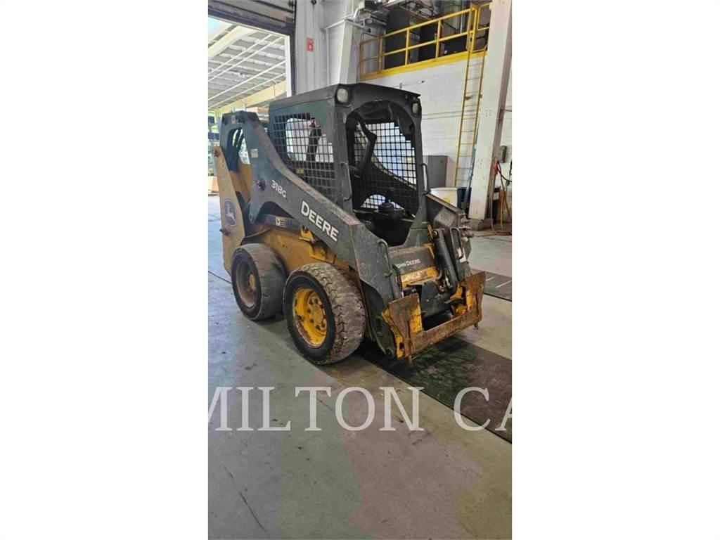 John Deere 318G Mini incarcator