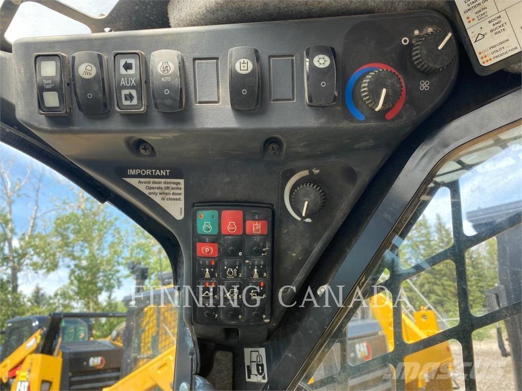 John Deere 325G Încarcatoare cu excavator