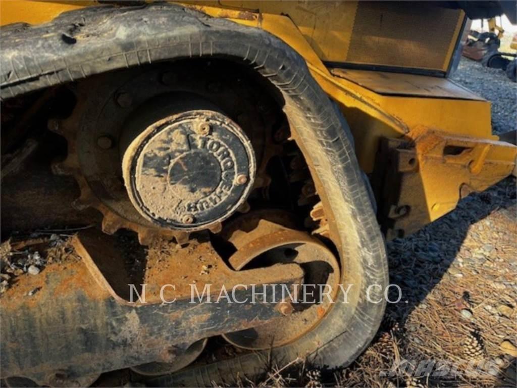 John Deere 331G Mini incarcator