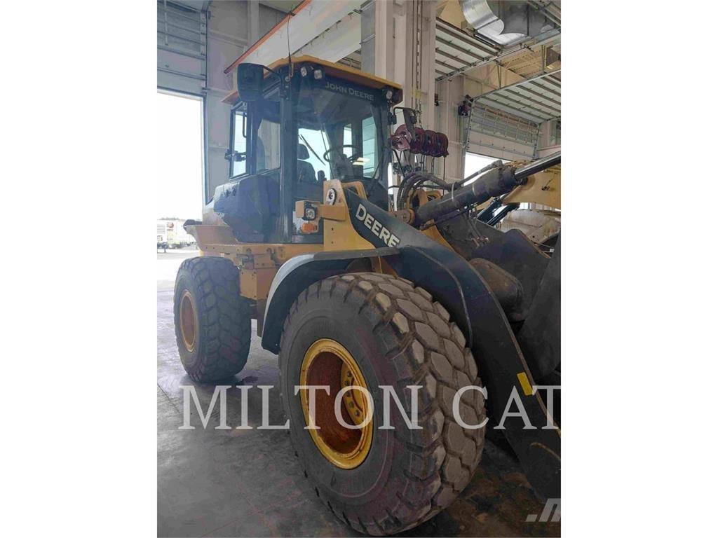 John Deere 524P Incarcator pe pneuri