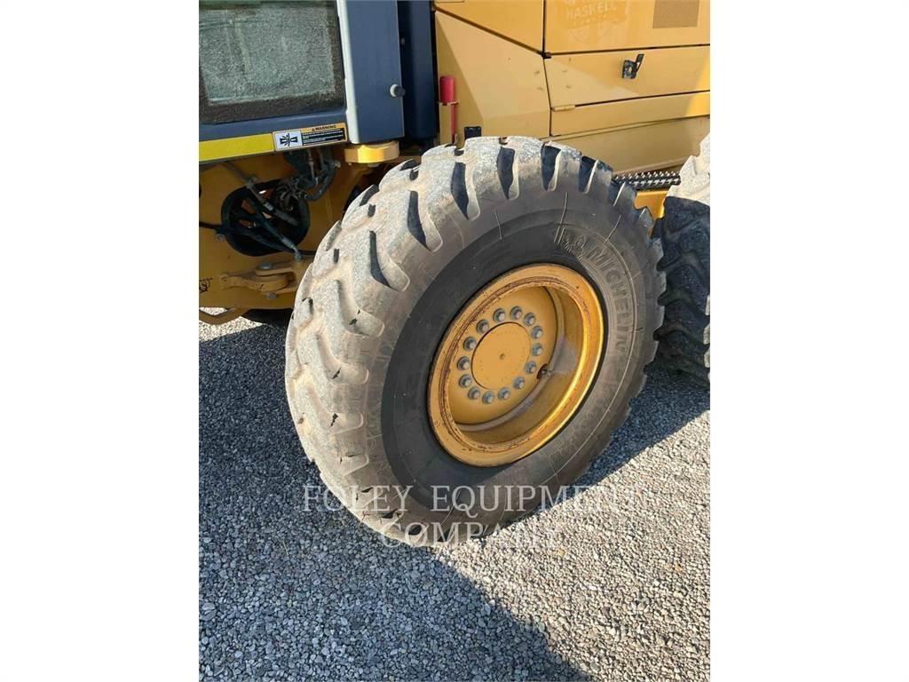 John Deere 670G Gredere