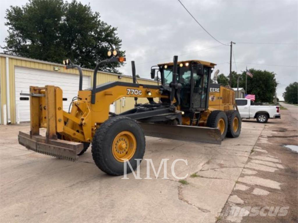 John Deere 770G_JD Gredere