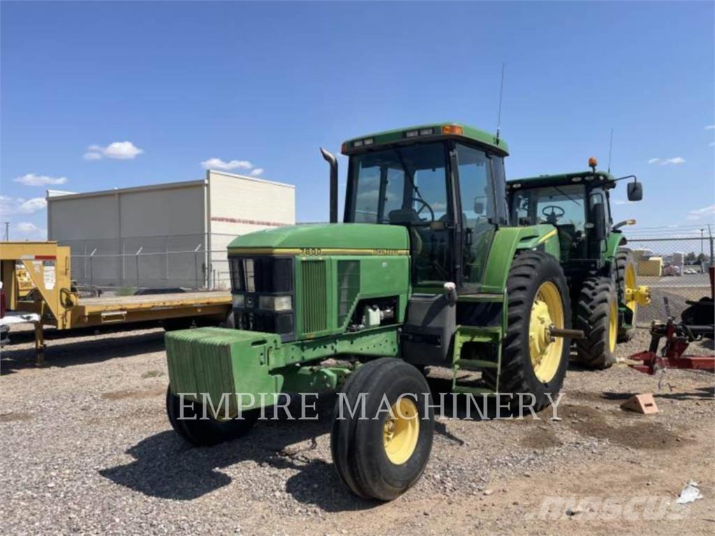 John Deere 7800 Tractoare