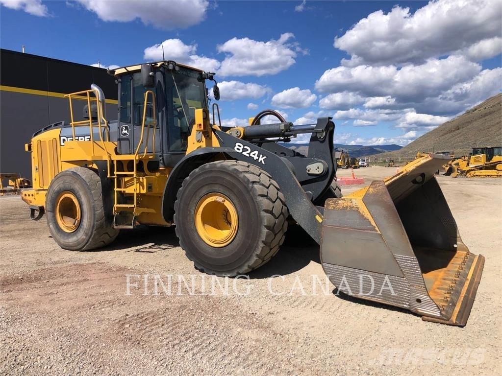 John Deere 824K Incarcator pe pneuri