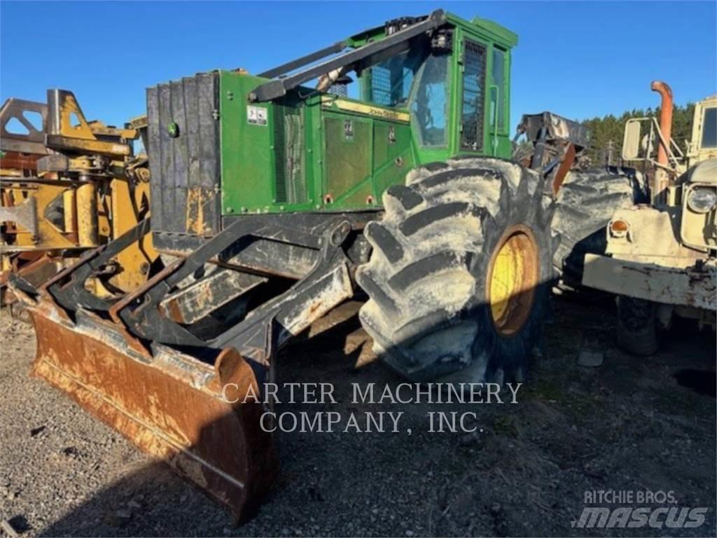 John Deere 848H Utilaje de manevrarea a bustenilor