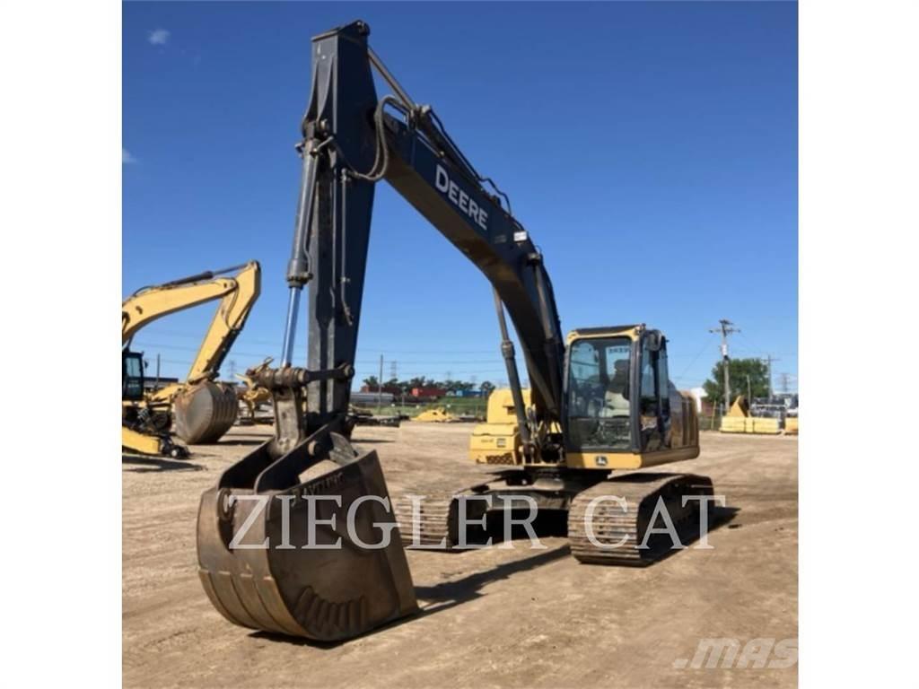 John Deere & CO. 200D Excavatoare pe șenile
