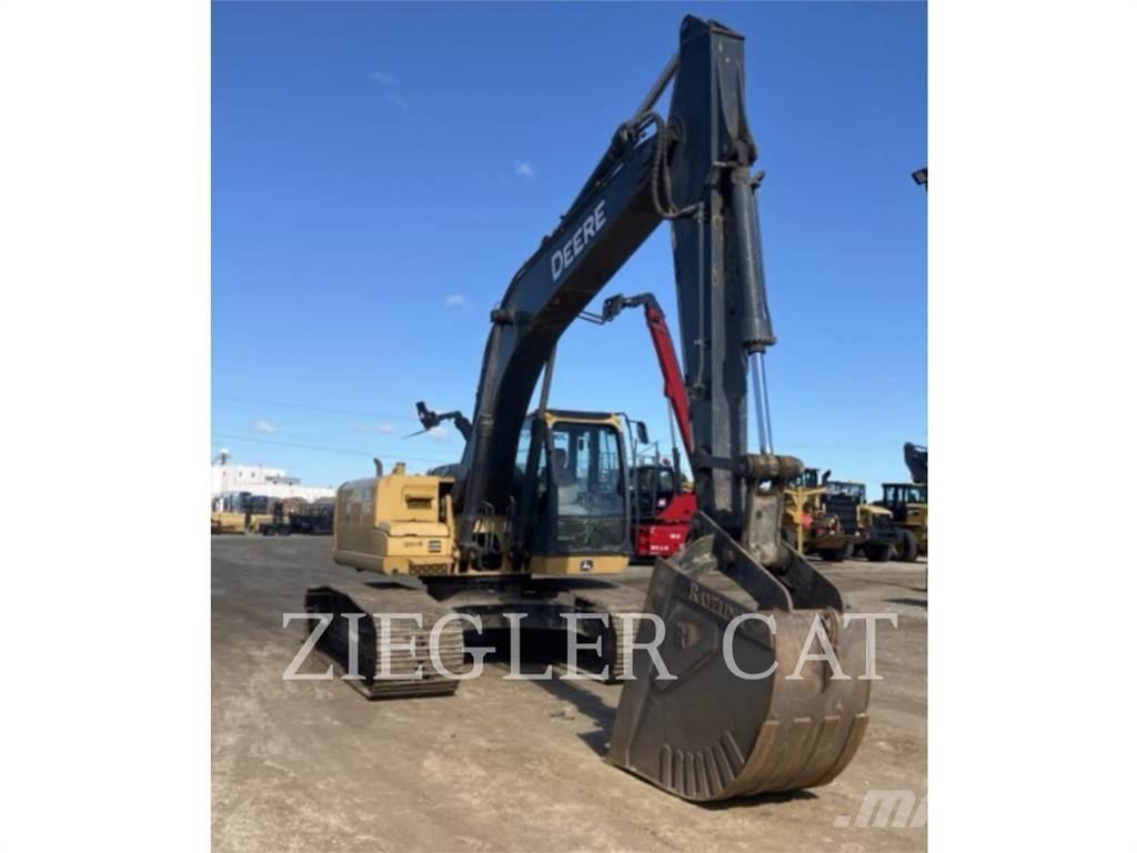 John Deere & CO. 200D Excavatoare pe șenile
