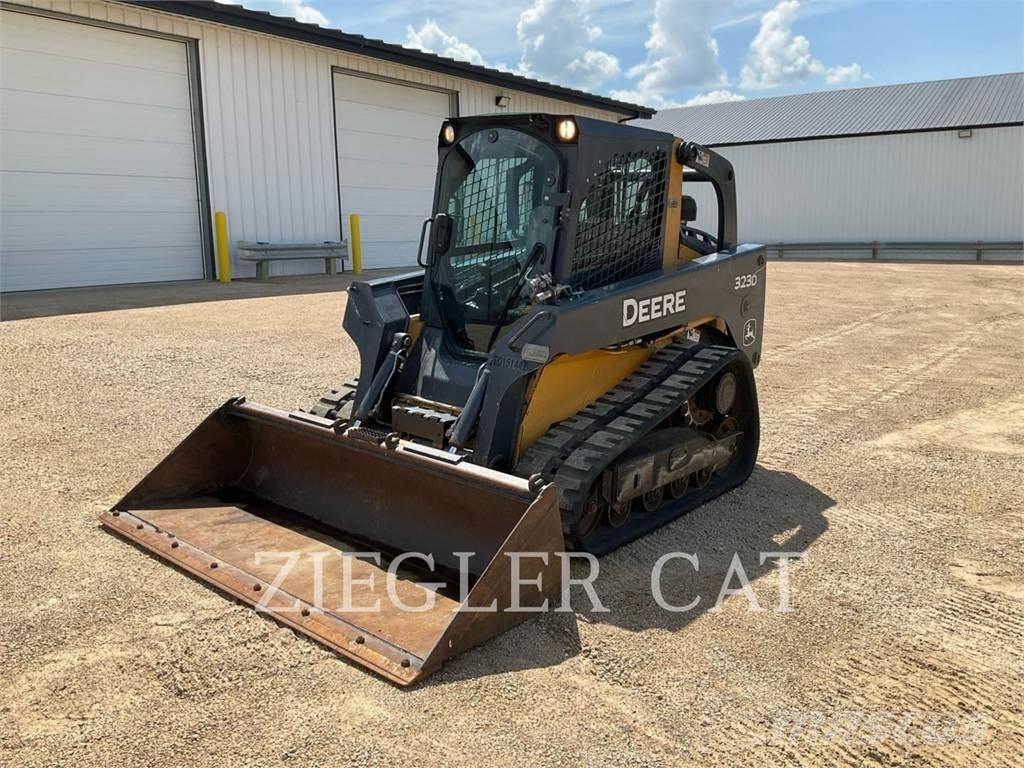 John Deere & CO. 323D Încarcatoare cu excavator