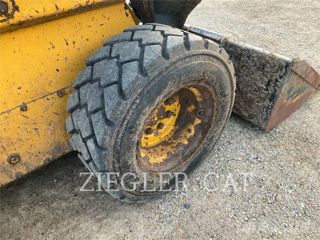 John Deere & CO. 330G Încarcatoare cu excavator