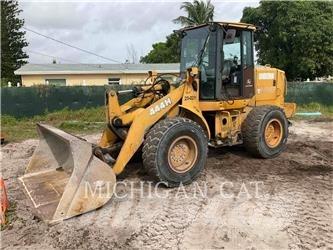 John Deere & CO. 444H Incarcator pe pneuri