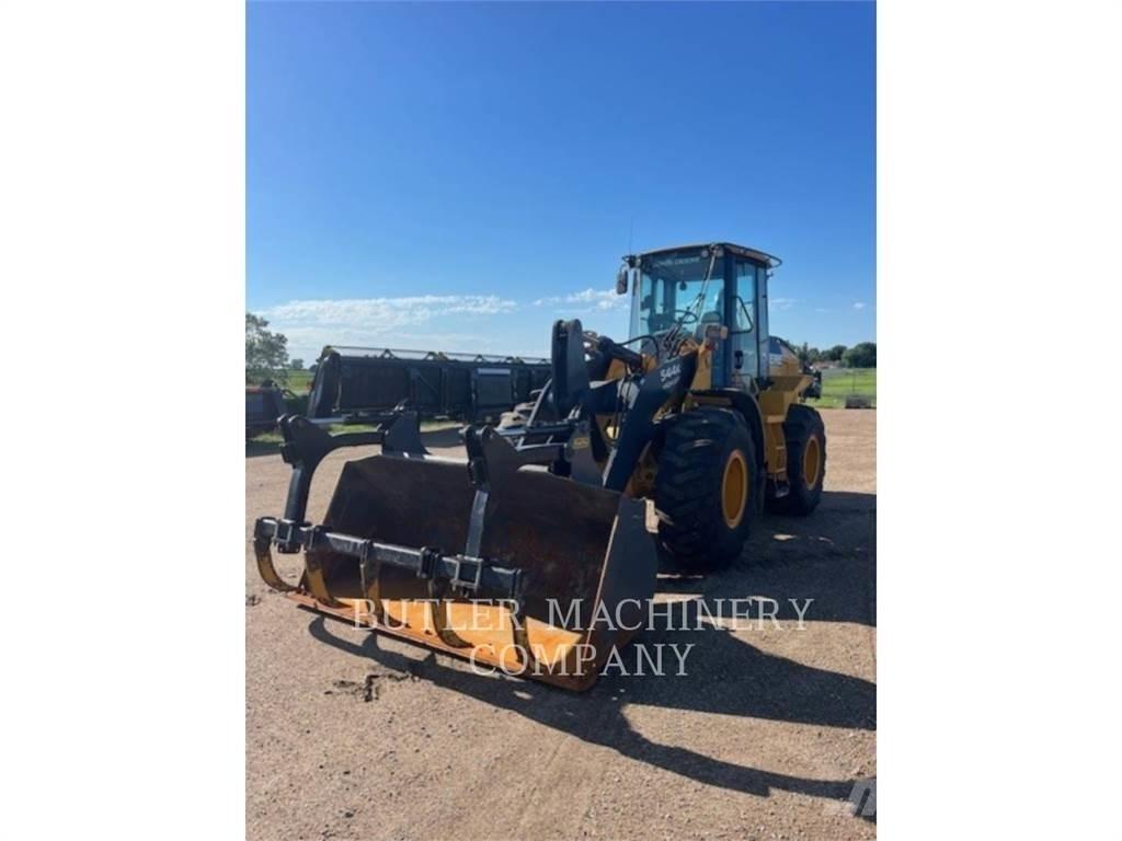 John Deere & CO. 544K Incarcator pe pneuri