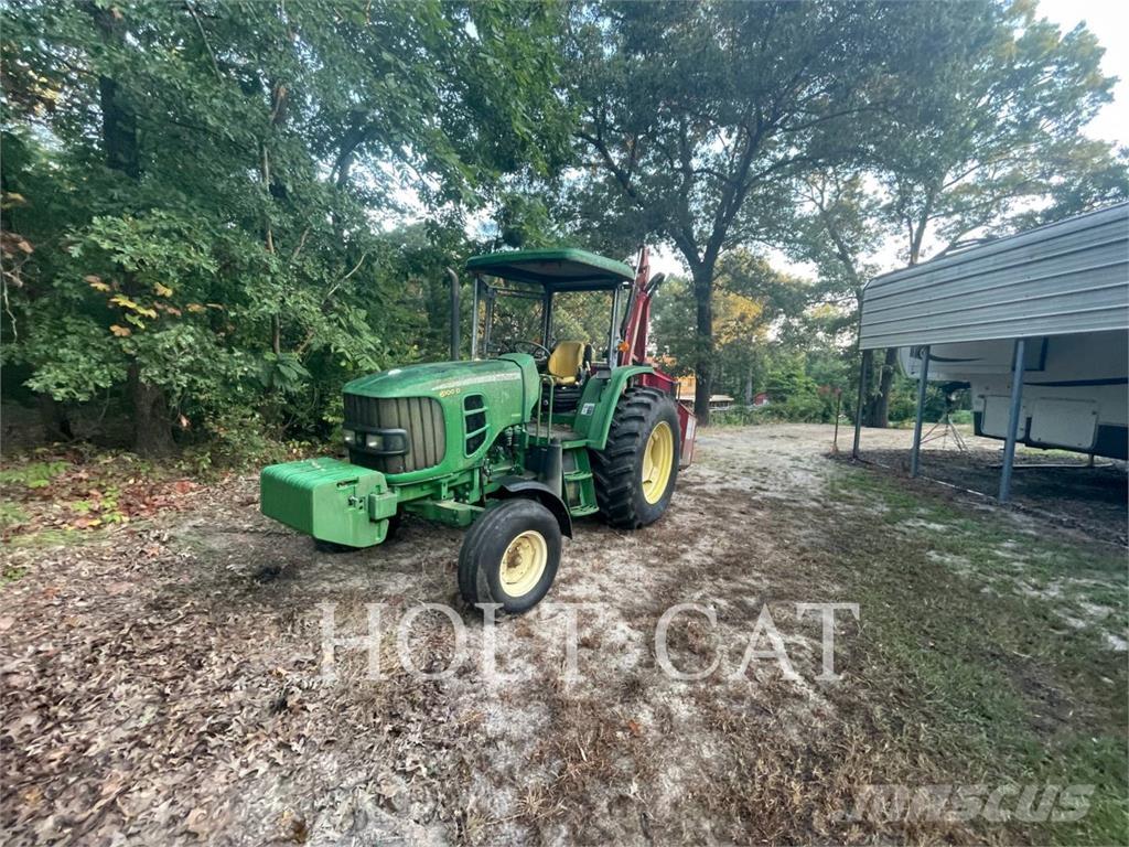 John Deere & CO. 6100D Tractoare