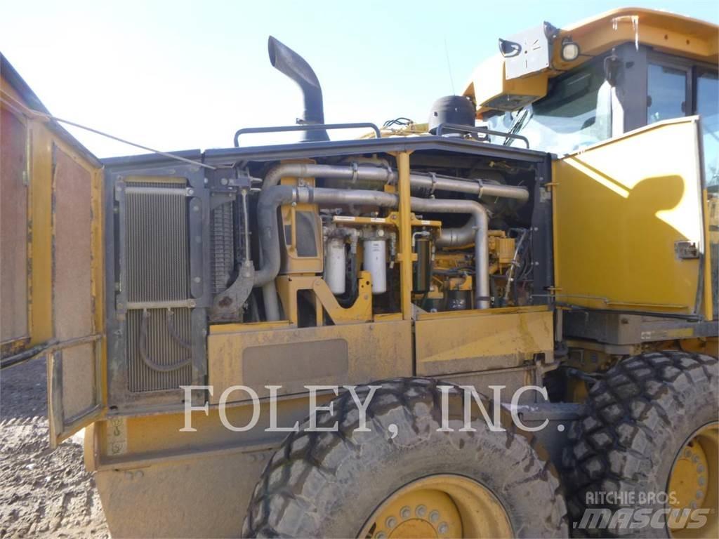 John Deere & CO. 672G Gredere