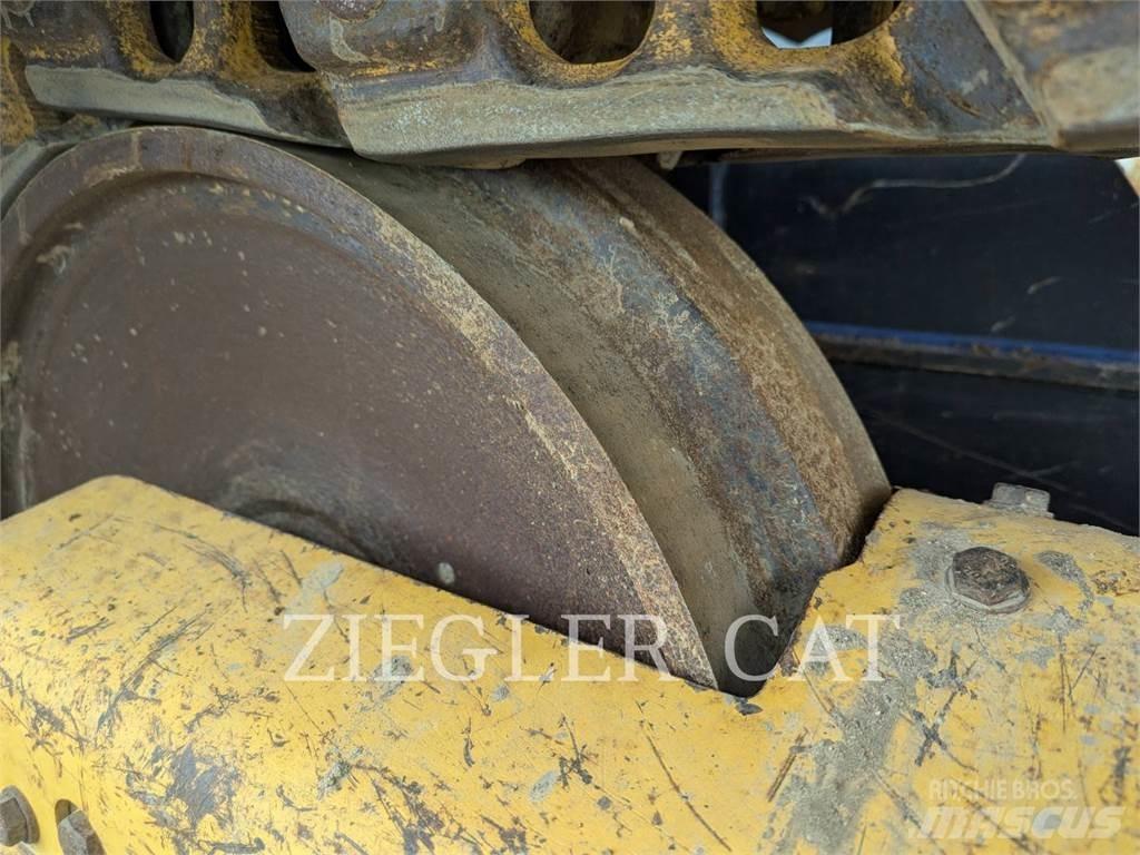 John Deere & CO. 700K Buldozere pe senile