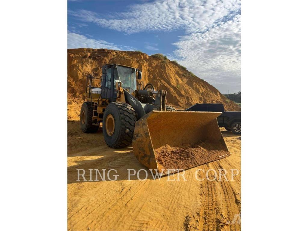 John Deere & CO. 744K Incarcator pe pneuri