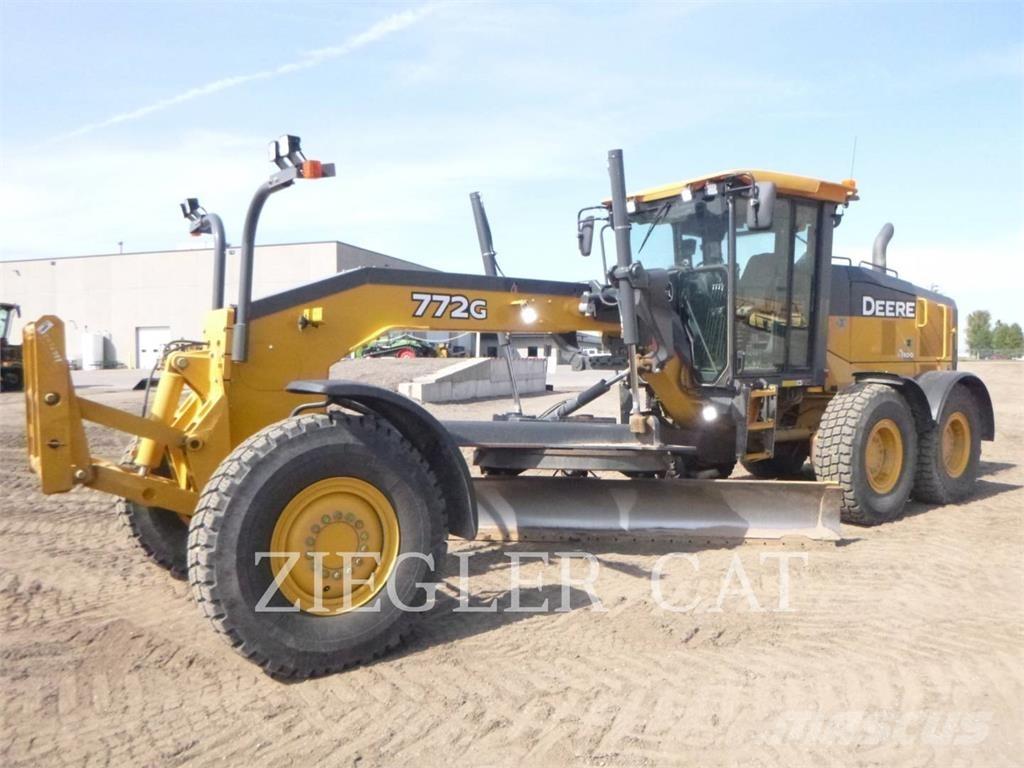 John Deere & CO. 772 G Gredere