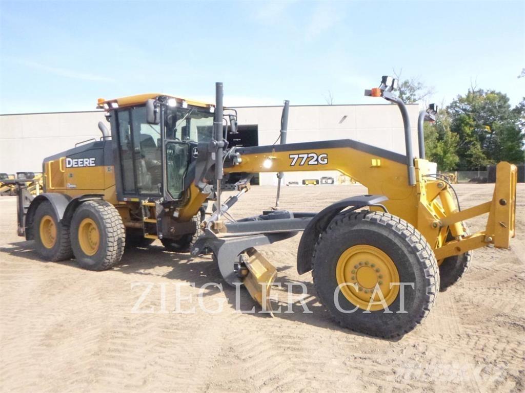 John Deere & CO. 772 G Gredere