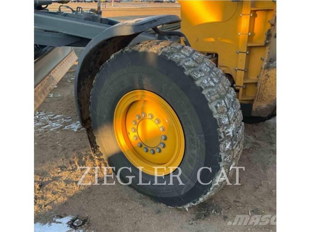 John Deere & CO. 772G Gredere