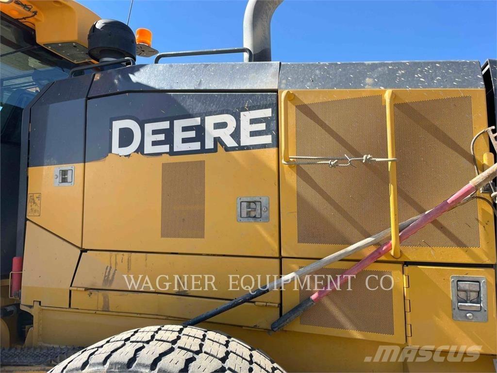 John Deere & CO. 772G AWD Gredere
