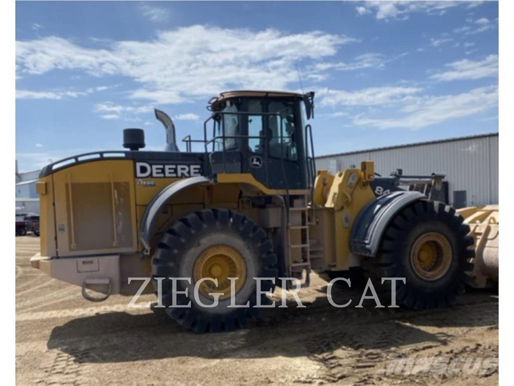 John Deere & CO. 844K Incarcator pe pneuri