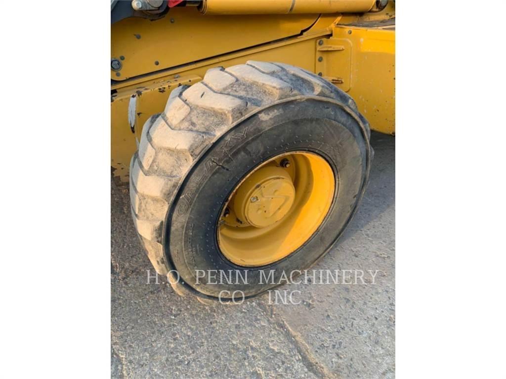 John Deere JD710D Buldoexcavatoare