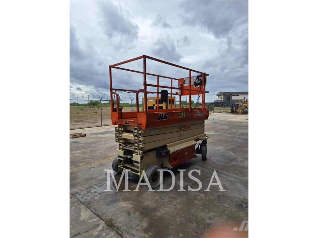 Jungheinrich 3246ES Platforme foarfeca