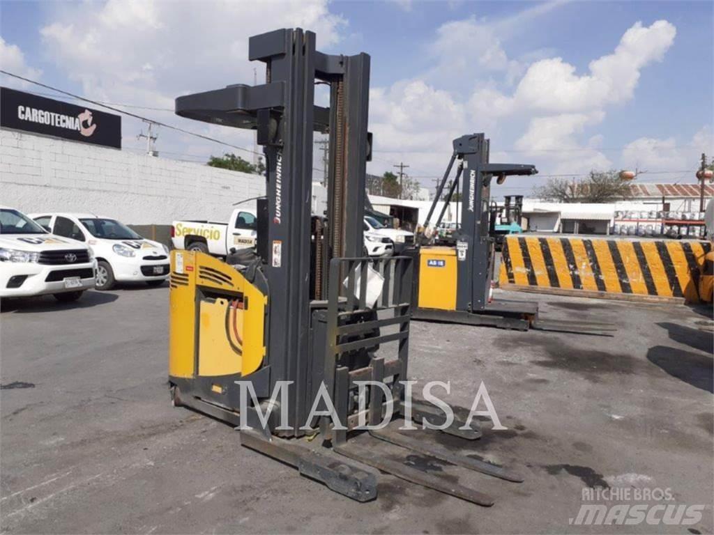 Jungheinrich ETR 230D Stivuitor electric