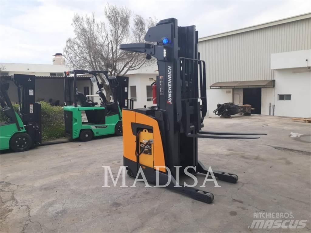 Jungheinrich ETR230D Stivuitor electric