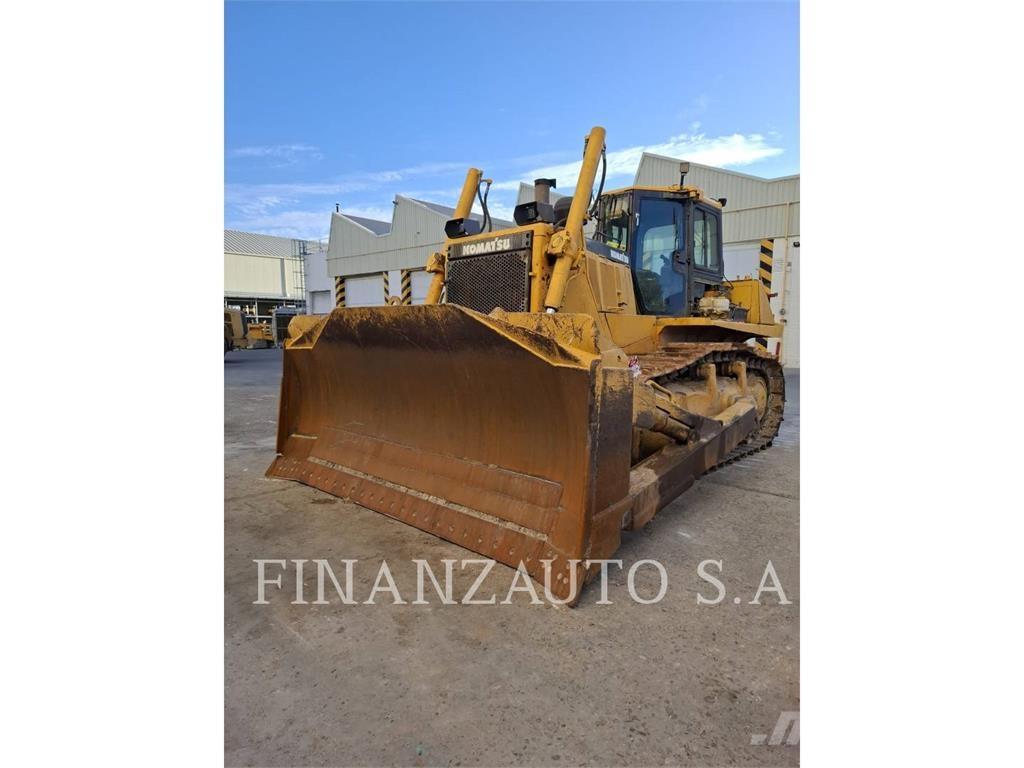 Komatsu D155 Buldozere pe senile