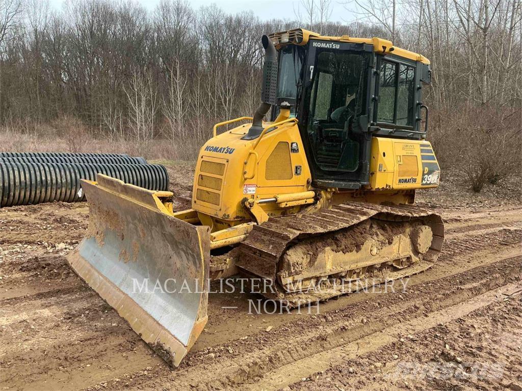 Komatsu D39EX-24 Buldozere pe senile