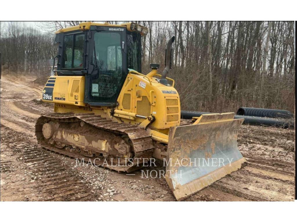Komatsu D39EX-24 Buldozere pe senile