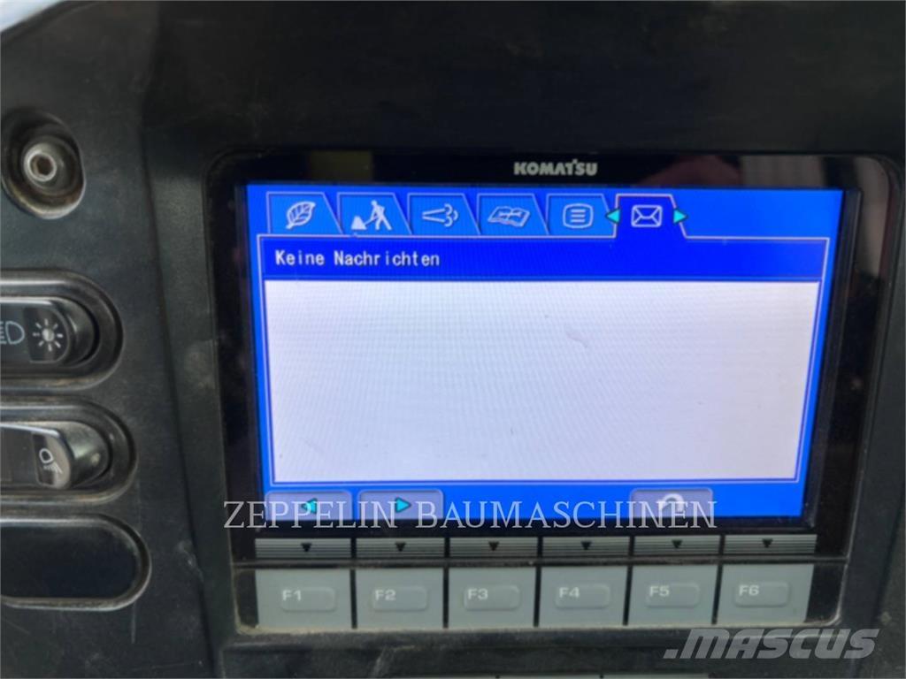 Komatsu D61PX Buldozere pe senile