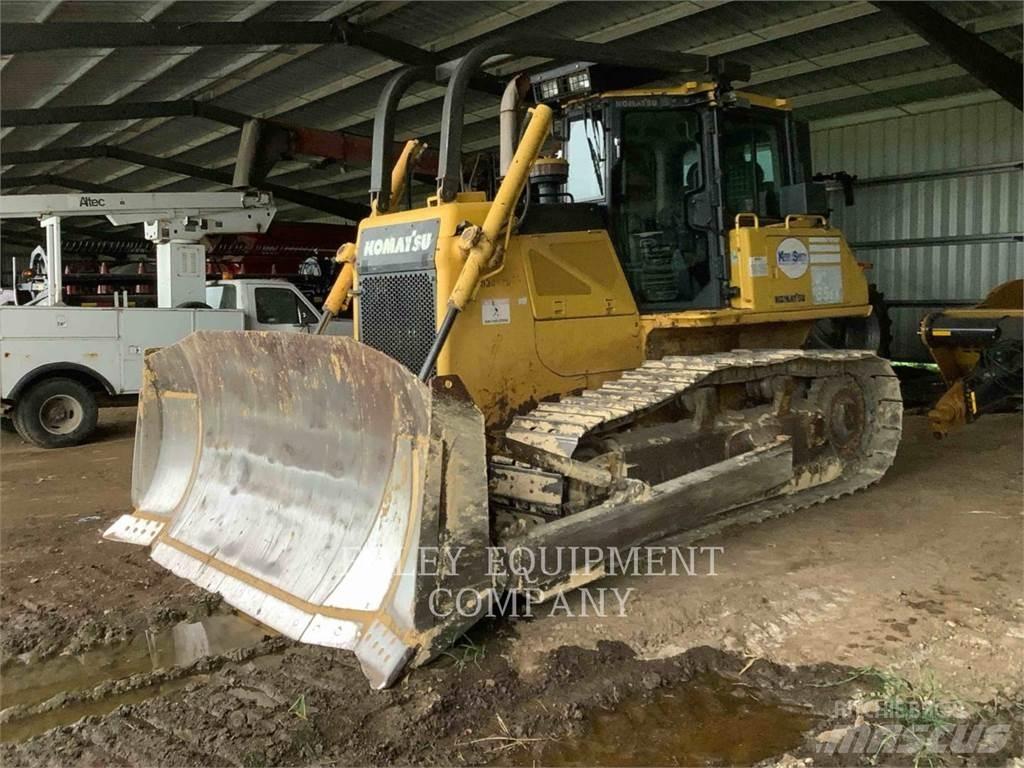 Komatsu D65EX17 Buldozere pe senile