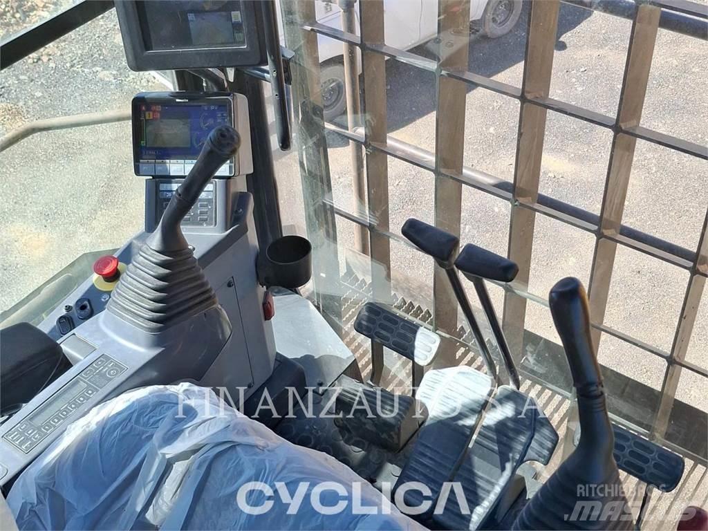 Komatsu PC2000-11 Excavatoare pe șenile
