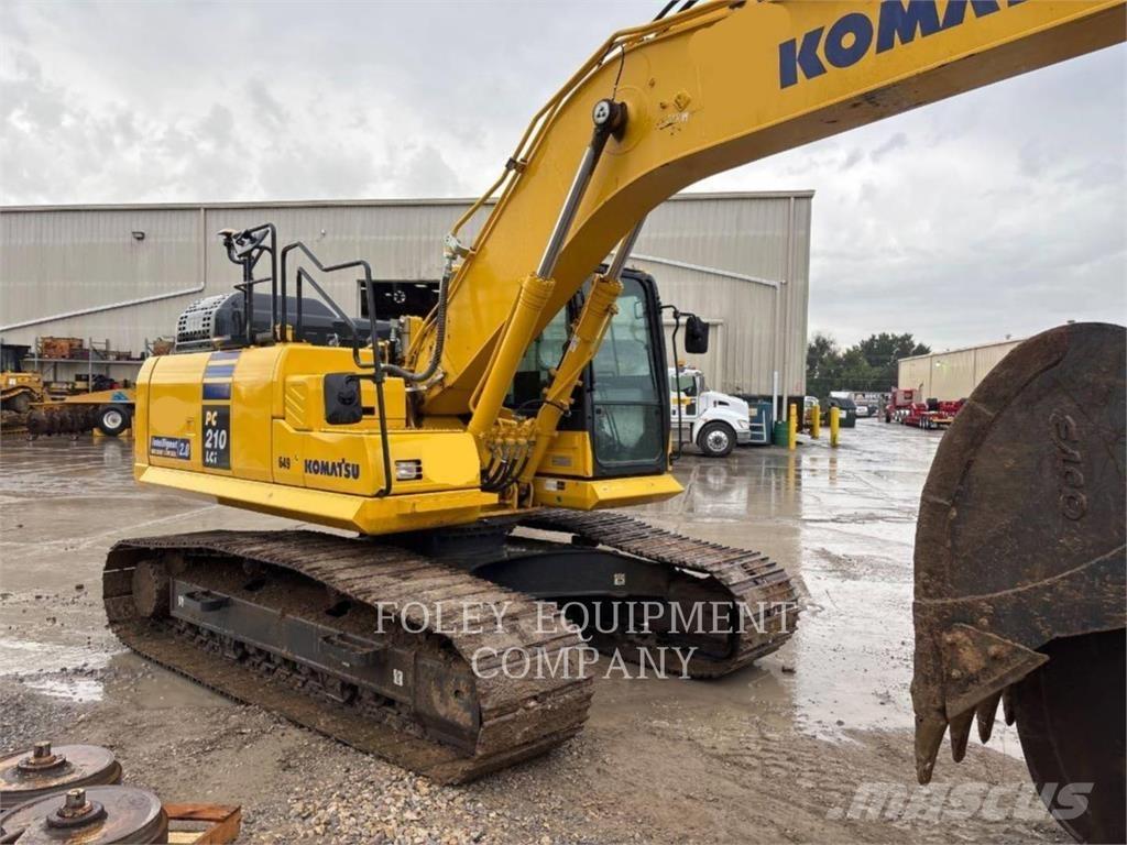 Komatsu PC210 Excavatoare pe șenile
