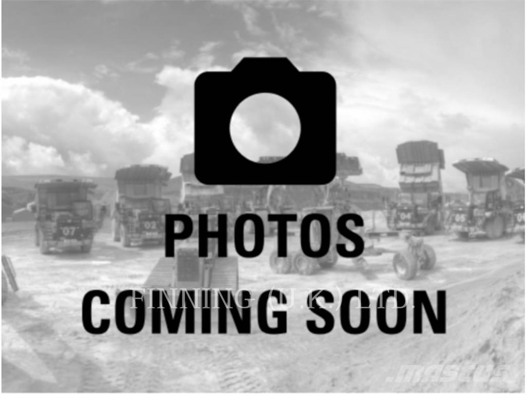 Komatsu PC210-11E0 Excavatoare pe șenile
