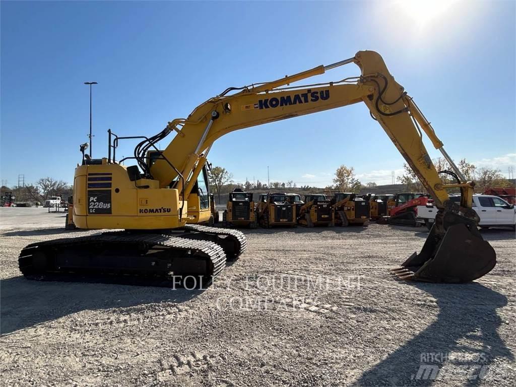 Komatsu PC228USLC Excavatoare pe șenile
