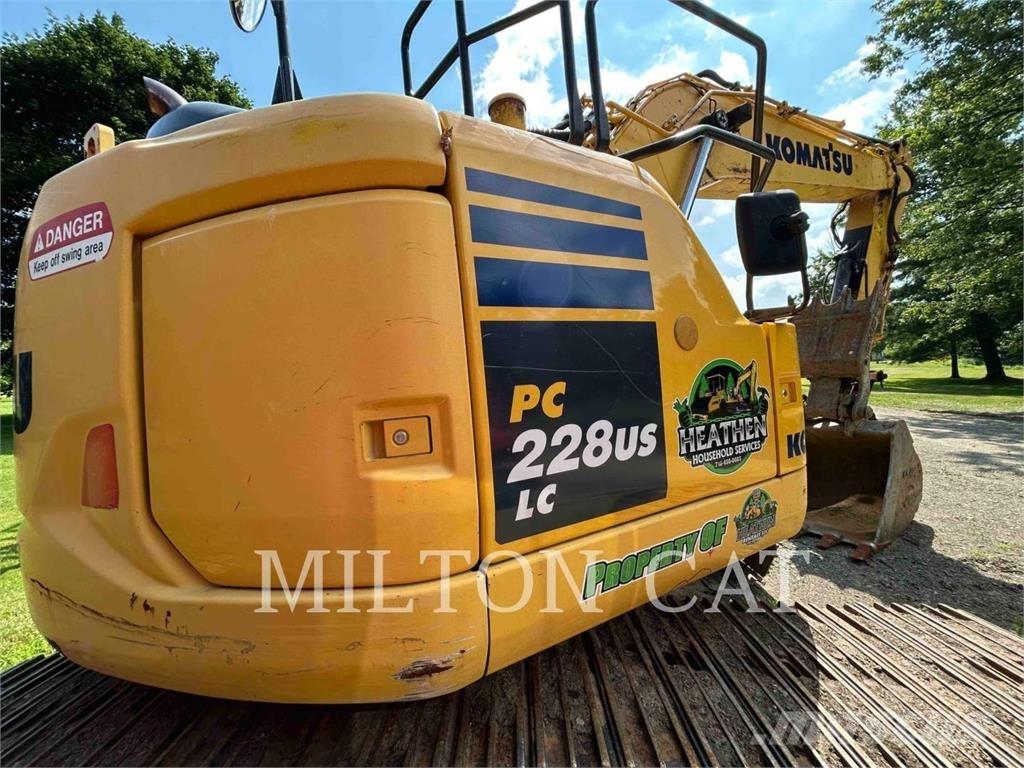 Komatsu PC228USLC-10 Excavatoare pe șenile
