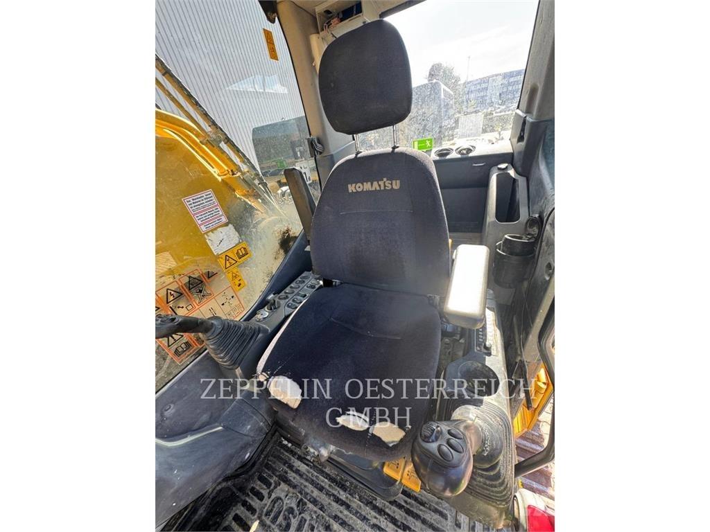 Komatsu PC450LC-8 Excavatoare pe șenile
