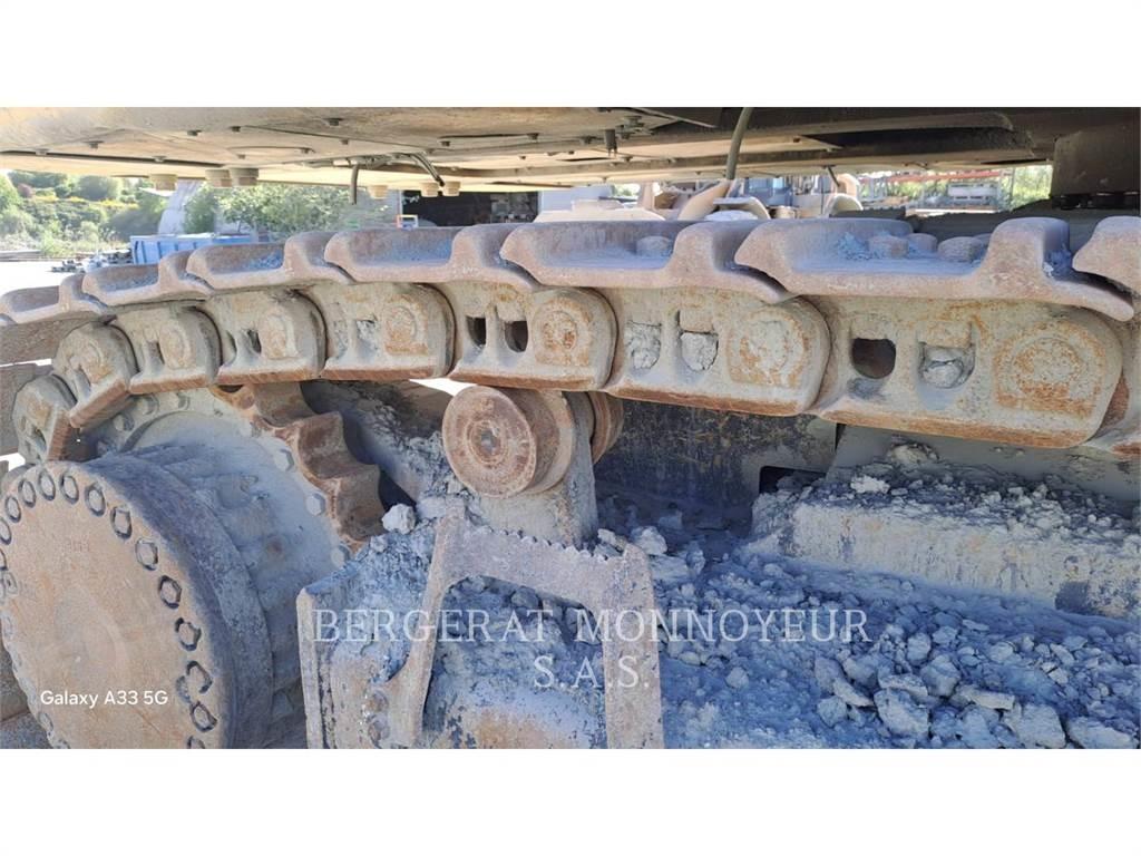 Komatsu PC700LC - 11 Excavatoare pe șenile

