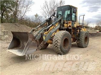 Komatsu WA250-3 Incarcator pe pneuri